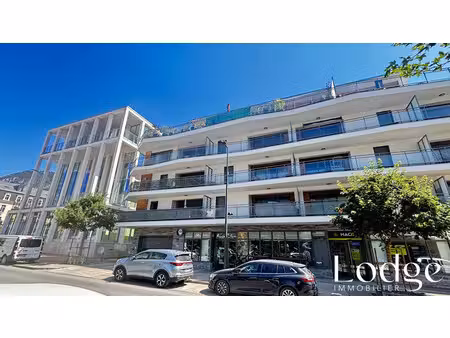 vente local commercial 85m2 briançon 05100 - 58000 € - surface privée