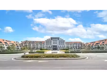 appartement te koop in knokke-heist met 4 slaapkamers