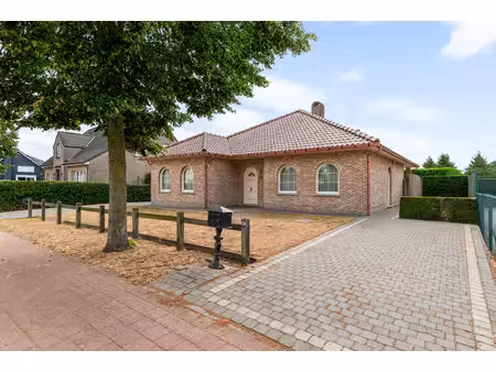 huis te koop in kalmthout met 3 slaapkamers