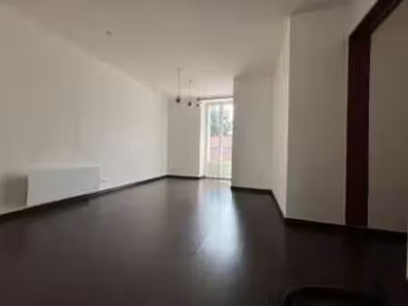 location appartement 2 pièces à pont-rousseau (44400) : à louer 2 pièces / 38m² pont-rouss
