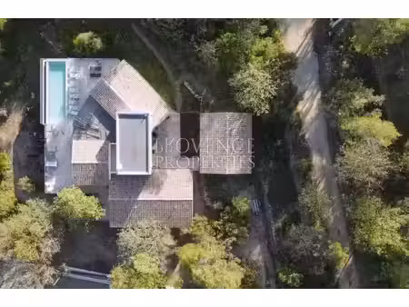 propriété d'exception  vue panoramique  piscine à débordement  maison d'amis  espaces de..