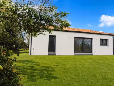 maison neuve 90 m² - 5 p - 3 chambres et 1 bureau