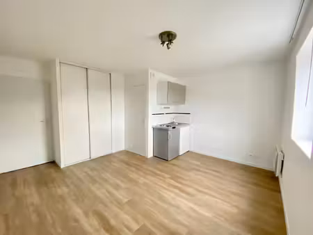 location appartement 1 pièce 17 m² à nantes (44200)