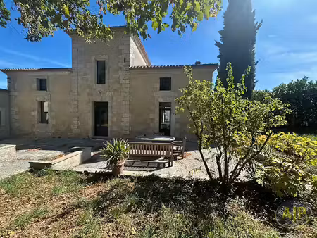 location maison 4 pièces 152.6 m² à fronsac (33126)  1 050 €