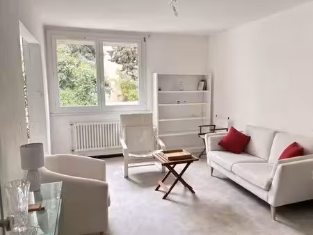 appartement t3 de 81 m² avec terrasse et parking