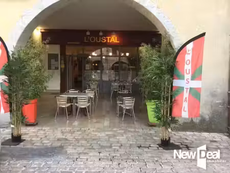 restaurant en coeur de ville (murs et fonds)