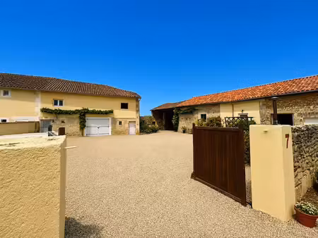 vente maison 7 pièces 114.8 m² à champniers (86400)  240 000 €