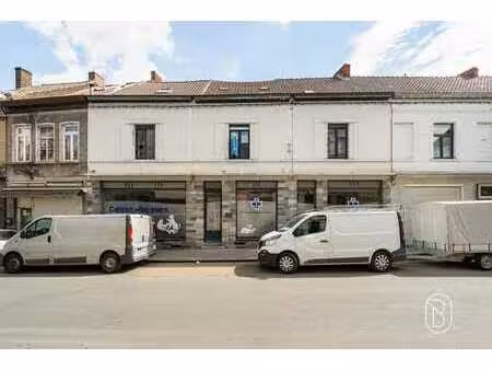 impressionnant immeuble commercial & habitation 6 chambres