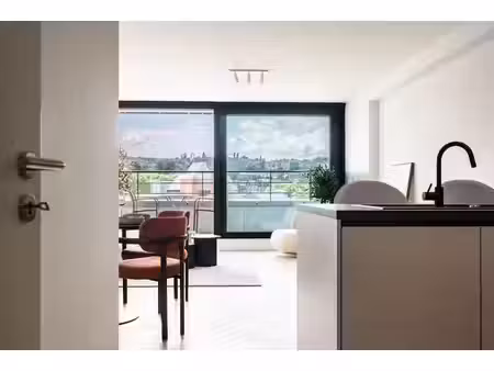 appartement neuf 2ch avec terrasses au 6e étage dans le quar