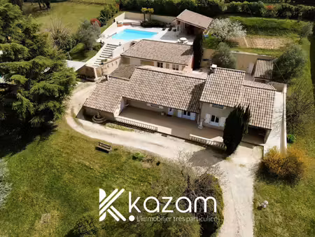 villa de luxe à vendre à chatuzange-le-goubet