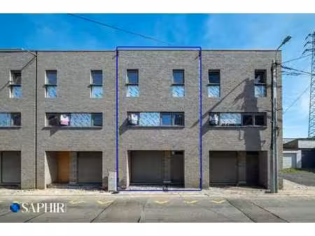 maison neuve 3 façades de 214 m² avec terrasse et garage