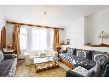 delfimmo - bel appartement avec electricite conforme !