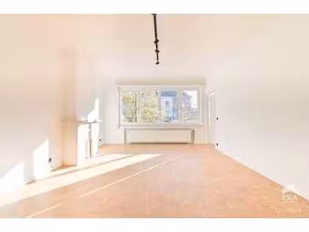 châtelain – superbe appartement 2 chambres avec terrasse