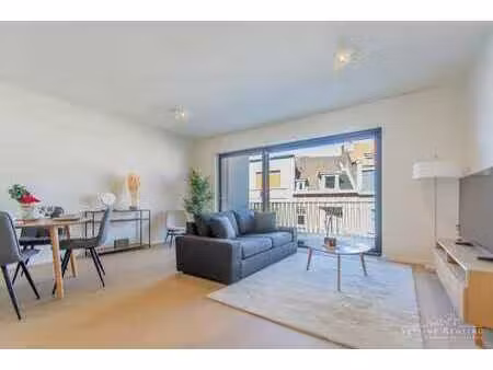 superbe appart. neuf meublé 2 ch. avec grande terrasse