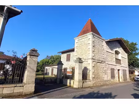 vente maison 13 pièces 320 m² à vensac (33590)  418 000 €