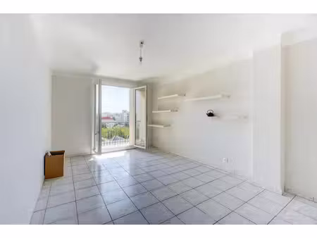 vente appartement 4 pièces 73 m² villeurbanne (69100)