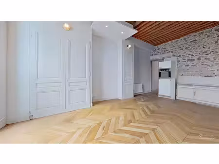 location appartement 2 pièces 43 m² à lyon 1 (69001)