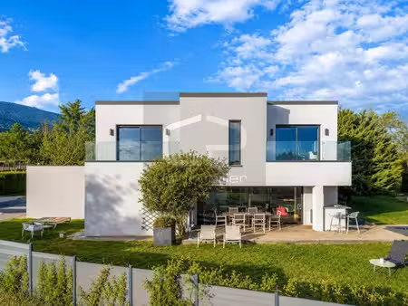 vente maison 7 pièces 165.8 m² à crozet (01170)  995 000 €