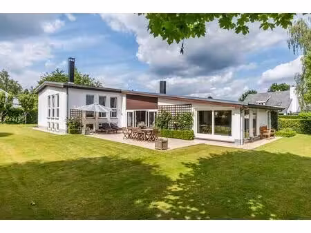 villa à vendre avec terrasse et jardin   braine-l'alleud (vbe54001)