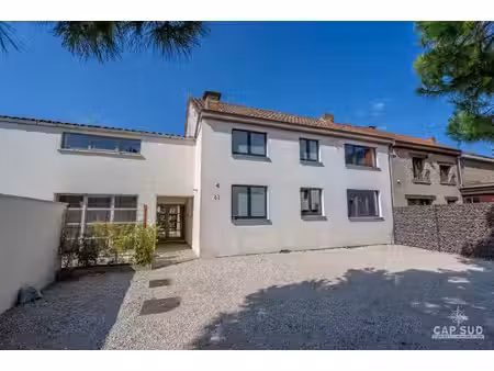 maison à vendre avec terrasse et jardin   waterloo (vbe53822)