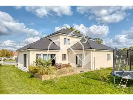 maison semi plain-pied 7 pièces | 169 m² | avec jardin  terrasse et garage | saint pierre 