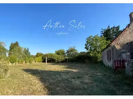 ancien corps de ferme du xviiiᵉ – 130 m²  dépendances et plus de 4 000 m² de terrain
