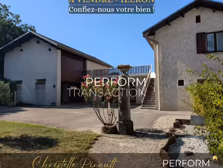 bâtisse individuelle 130 m² – terrasse 90 m²