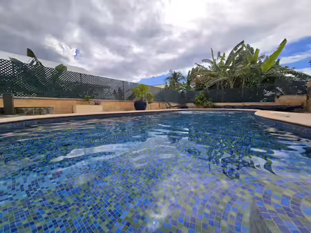 exclusivité - magnifique villa avec vue mer et piscine - la pos
