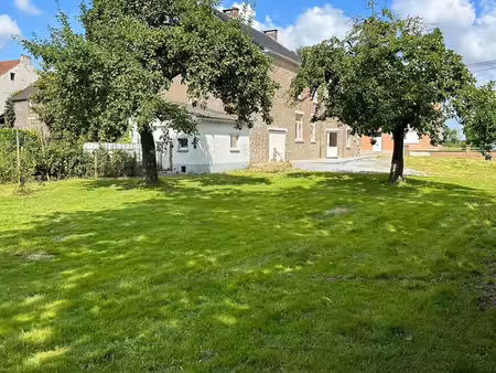 belle vaste maison villageoise proche de tout !