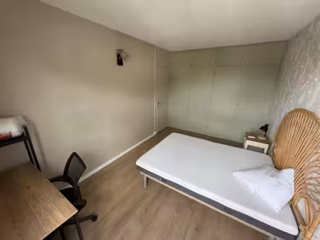location appartement 1 pièce 11 m² à amiens (80080)