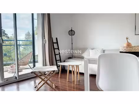 t2 meuble de 32 m² avec balcon a quimperle