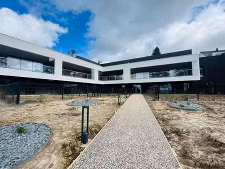 a louer - appartement f3 de 69.52m² avec extérieur et parking à mont-saint-aigna
