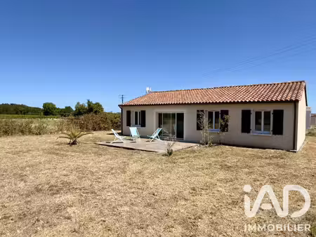 maison traditionnelle à saint-saturnin (16290)