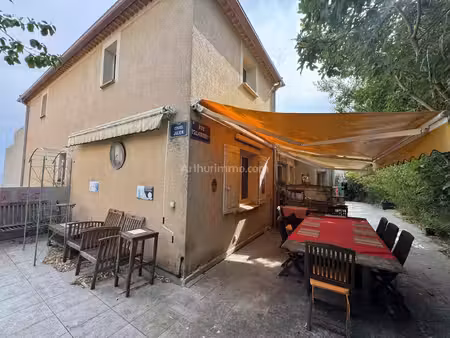 grande villa sur les hauteurs