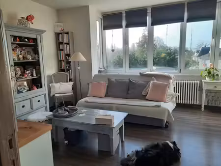 appartement 1 chambre dans un petit immeuble