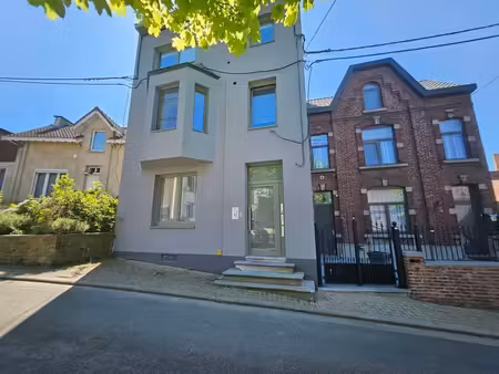 bel appartement 1 chambre avec terrasse