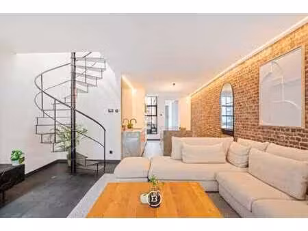 appartement en duplex unique avec vue sur l'eau et terrasse