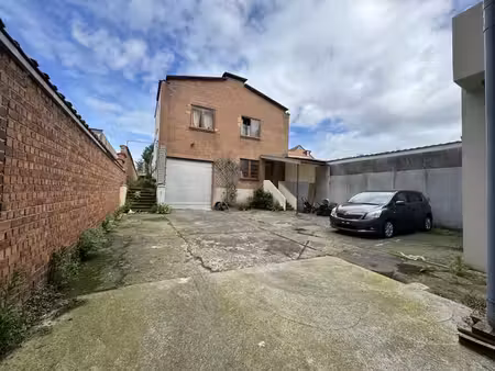 entrepôt - bâtiment commercial