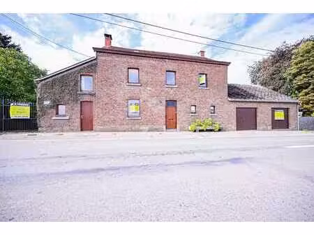charmante propriété avec jardin  garage et annexe