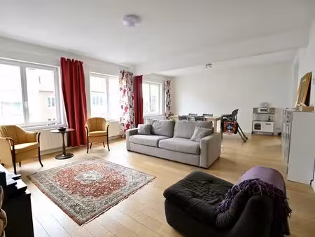 appartement à louer à avenue des volontaires 66 etterbeek (vbe54145)