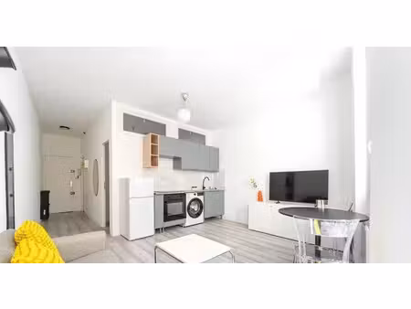 location appartement 2 pièces 33 m² à marseille 1er (13001)  750 €