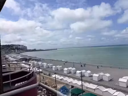 location meublée appartement 2 pièces 41.13 m² à mers-les-bains (80350)  780 €
