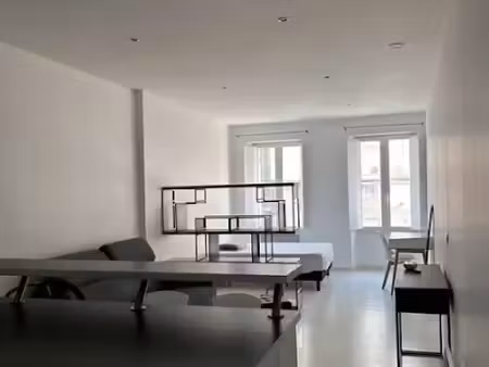 location appartement 1 pièce à bordeaux (33000)  830 €