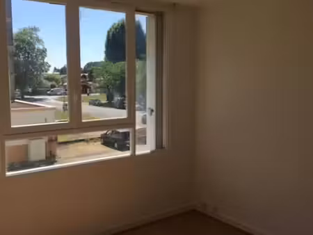 location appartement 2 pièces à pessac (33600)  780 €