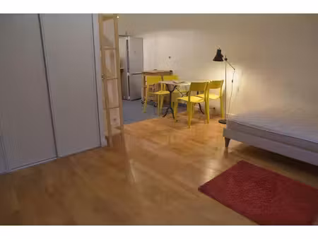 location meublée appartement 1 pièce 34 m² à paris 19ème (75019)  1 036 €