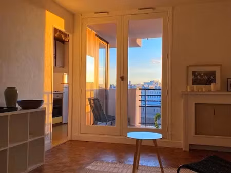 location meublée appartement 1 pièce 28.2 m² à paris 20ème (75020)  1 127 €