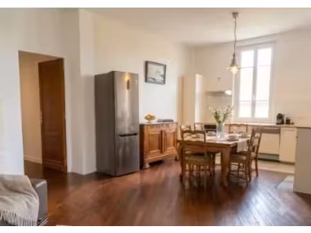 location appartement 3 pièces à bordeaux (33000)  1 236 €