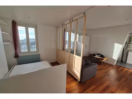 location meublée appartement 1 pièce 30.39 m² à paris 10ème (75010)  1 239 €