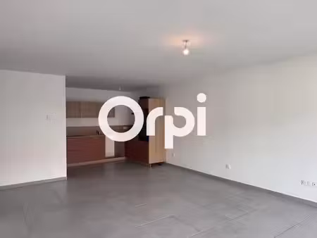 location appartement 3 pièces 79.27 m² à beaurepaire (38270)  717 €
