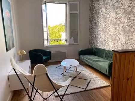location meublée appartement 3 pièces 46 m² à bordeaux (33000)  975 €
